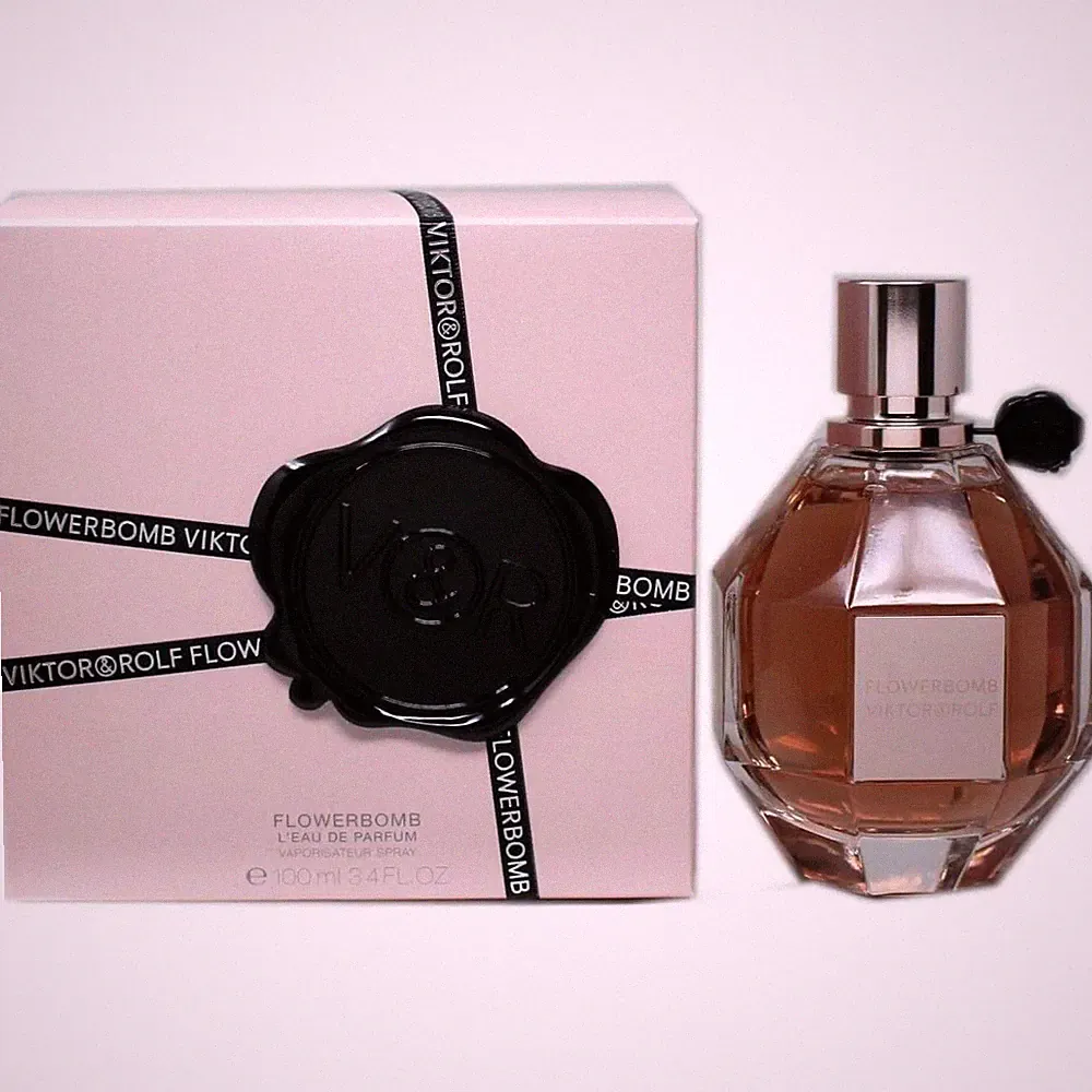 Flowerbomb by Viktor & Rolf perfume for her L'EDP 3.3 / 3.4 oz New in Box