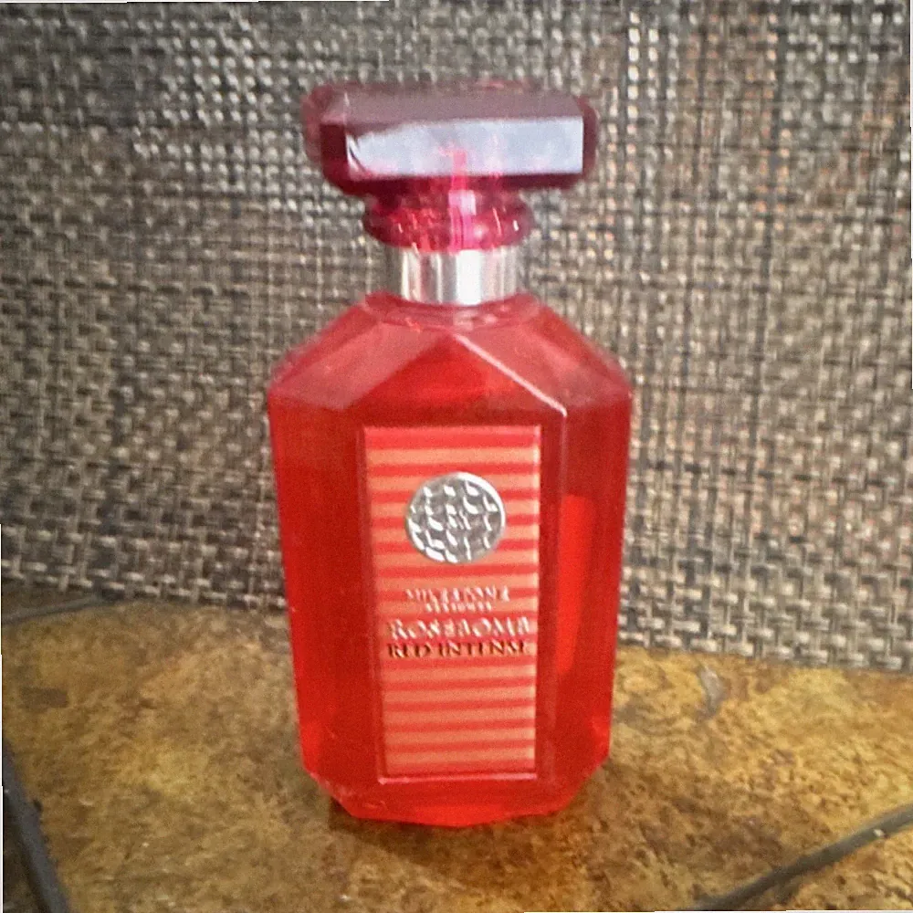 Flowerbomb Red Intense Eau de Parfum Spray 3 fl oz