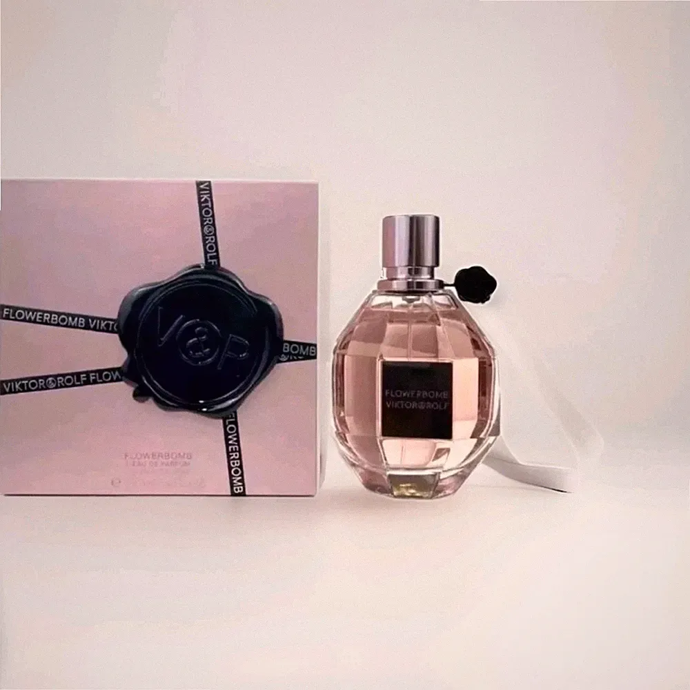 Flowerbomb Viktor & Rolf 3.4 oz 100 mL Perfume Spray EDP New In a Sealed Box