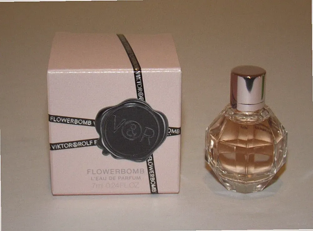 Viktor & Rolf Flowerbomb Eau de Parfum 0.24 Oz 7 mL Perfume Mini Bottle NIB