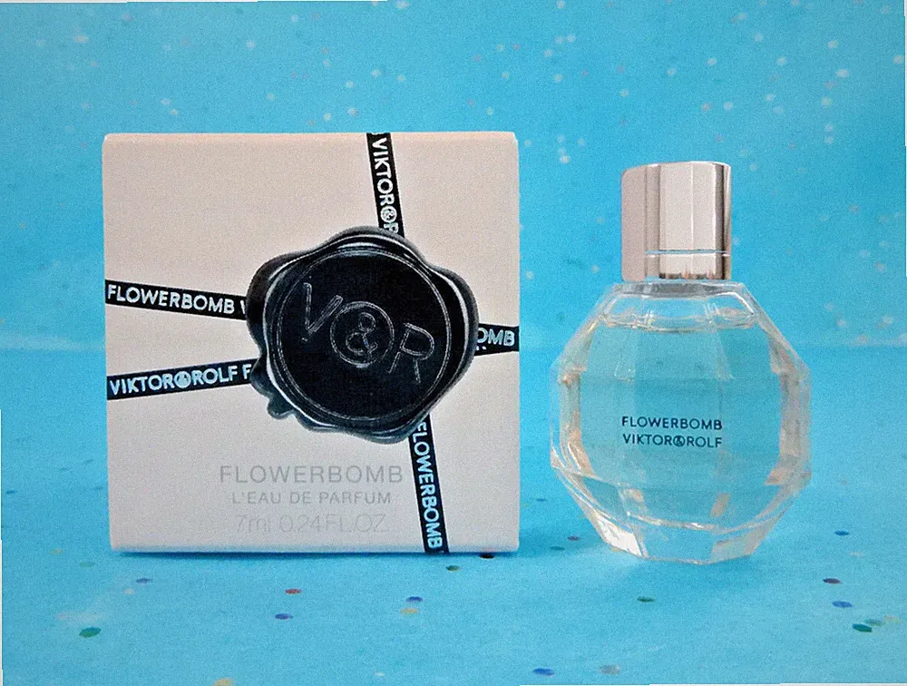 Viktor & Rolf Flowerbomb Eau de Parfum Perfume Mini Travel Size .24 oz /7ml