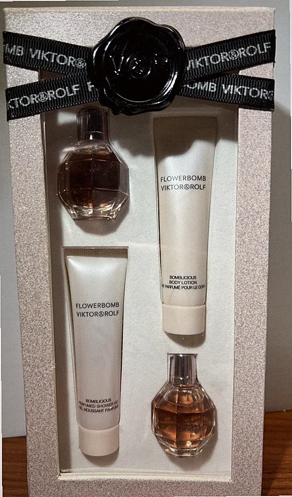 Viktor & Rolf Flowerbomb Gift Set Perfume Shower Gel Body Cream