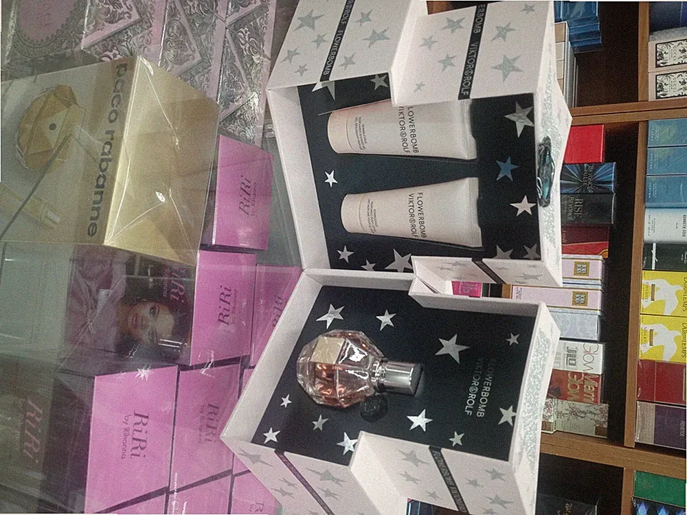 Viktor & Rolf Flowerbomb Perfume Gift Set for Women