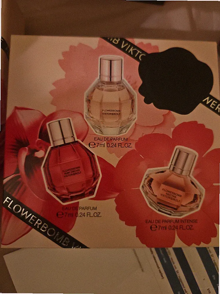 Viktor&Rolf Flowerbomb Perfume Miniatures Set 3 x 7ml Eau de Parfum
